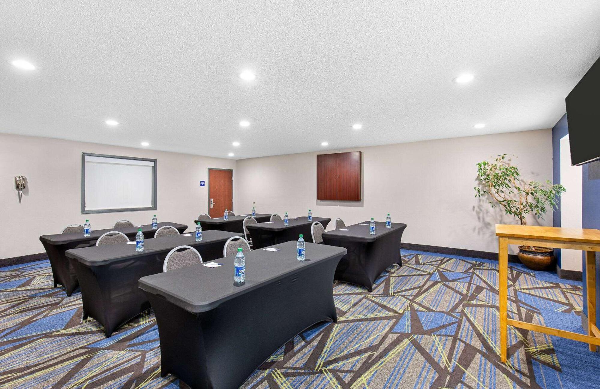 Microtel Inn & Suites Columbus North Zewnętrze zdjęcie
